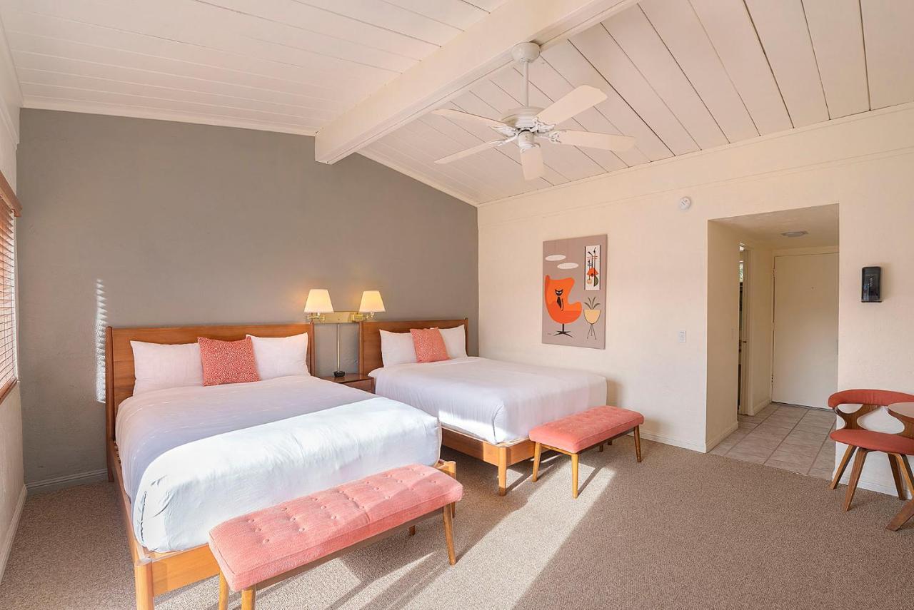 Contenta Inn カーメル・バレー エクステリア 写真